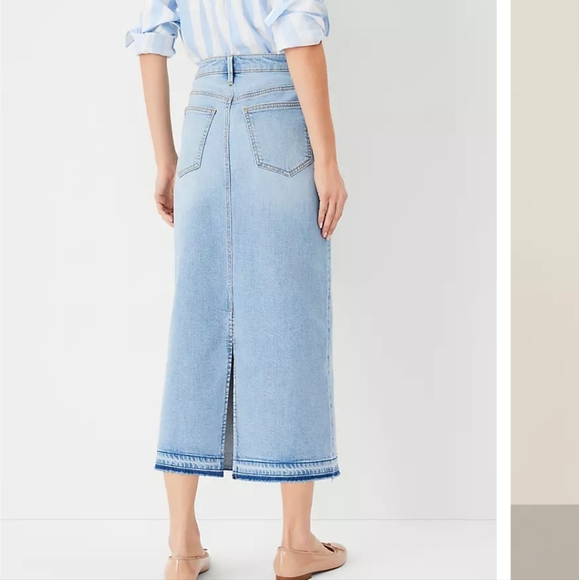 NWT Ann Taylor Weekend Unpicked Hem Denim Skirt in Light Wash Indigo 12 - Picture 5 of 11